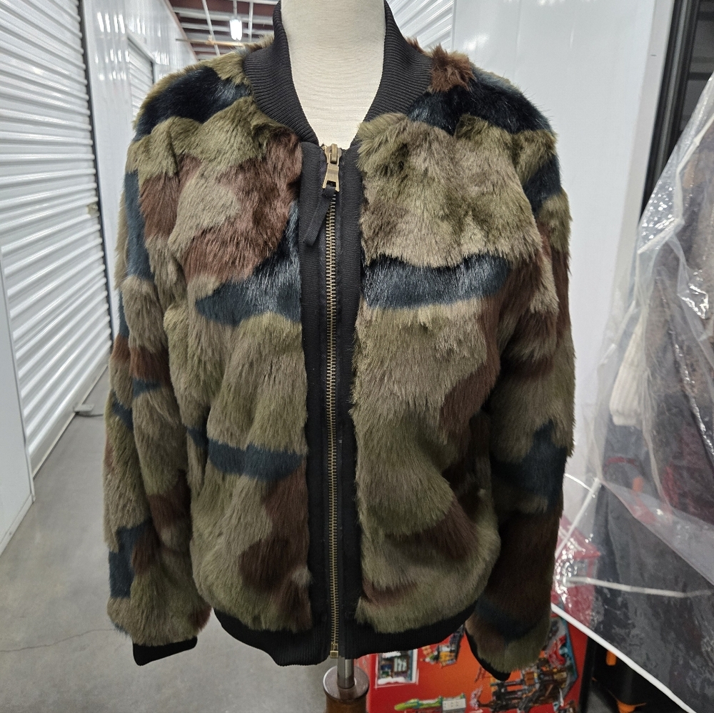 Marrakech Faux Fur Bomber Jacket Camo Print Women’s Small